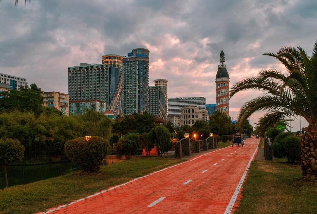 Orbit City Batumi Otel Dış mekan fotoğraf